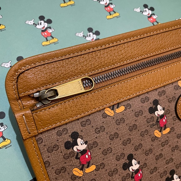 Gucci X Disney Mickey Mouse Leather Clutch Pouch LIKE NEW CONDITION - Picture 6 of 6